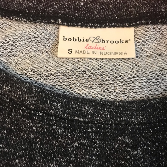 Sale 👀 Bobbie Brooks sweatshirt - Picture 4 of 6